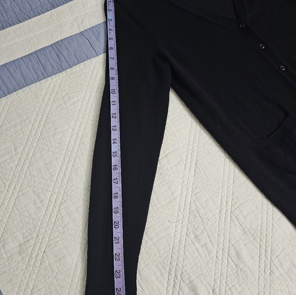 SOLD - Lord and Taylor Cardigan - Picture 5 of 6